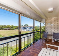 Spacious Unit overlooking Moreton Bay - Boyd St Woorim - Accommodation Gladstone