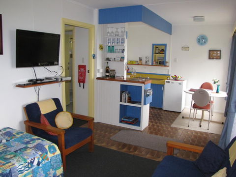 King Island Accommodation Cottages - Accommodation Gladstone 8