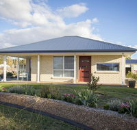 Gindanha - Accommodation Gladstone