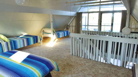 'AFRAME Tarcoola Cottage' 29 The Parade, North Haven - Accommodation Gladstone 2