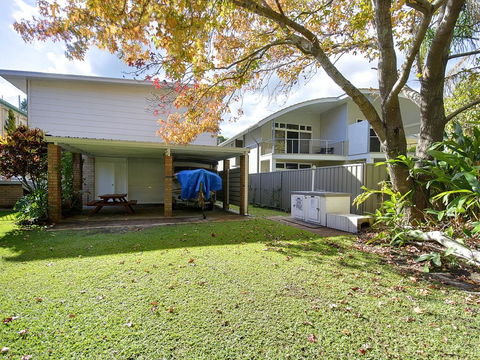 'Beachside' Shoal Bay, Unit 6 - Accommodation Gladstone 2