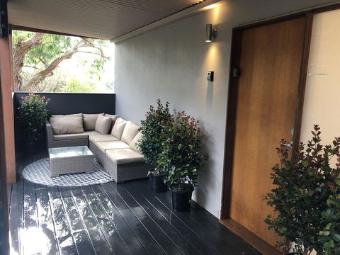 'Carinya' Coastal Cottage - Accommodation Gladstone 2
