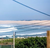 'Walk on Birubi' 1/40 Ocean Ave - Pet Friendly WIFI Boat Parking  Water Views - Accommodation Gladstone