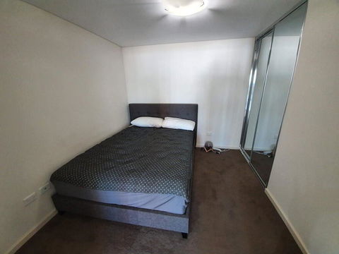 (just Listed) Bolton St 1br 350m Walk To Newcastle Beach +++ Wifi End Eand - Accommodation Gladstone 2