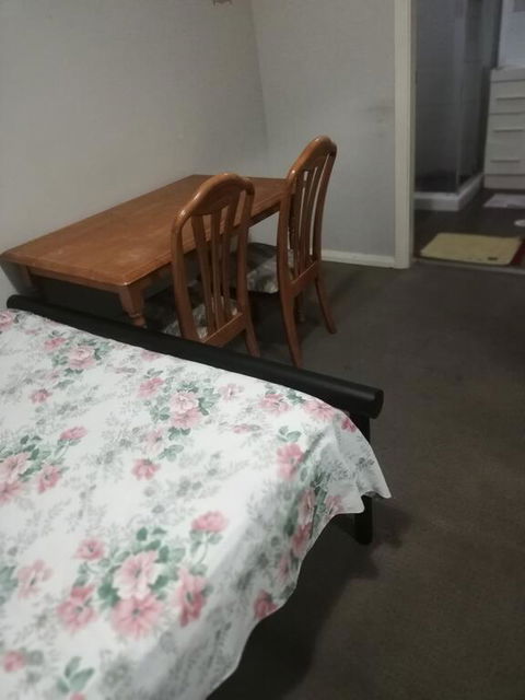 0ne Master In 3 Br. Apartment - Accommodation Gladstone 2