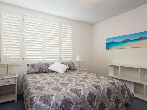 1 'Portofino' 7 Laman Street - Aircon & 1st Level Unit - Accommodation Gladstone 2