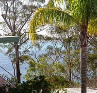 1 'Thurlow Lodge' 6 Thurlow Avenue - air conditioned  pool in the heart of town - Accommodation Gladstone
