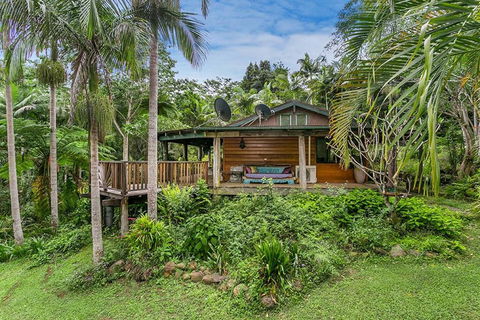 1 Bedroom Home Surrounded By Nature - Accommodation Gladstone 0