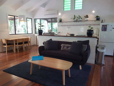 1 Bedroom Home Surrounded By Nature - Accommodation Gladstone 1