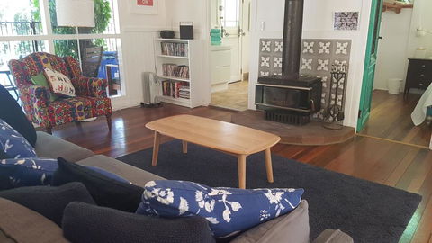 1 Bedroom Home Surrounded By Nature - Accommodation Gladstone 3
