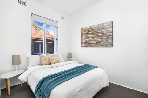 1 South Pacific - Accommodation Gladstone 2