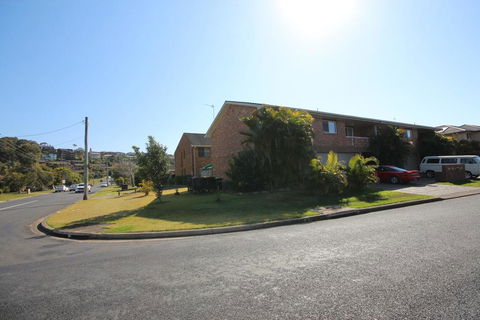 1/2 Brunswick Avenue - Accommodation Gladstone 0
