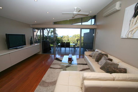 1/22 Mahogany Drive - Beach House 1 @ Vue - Accommodation Gladstone 3