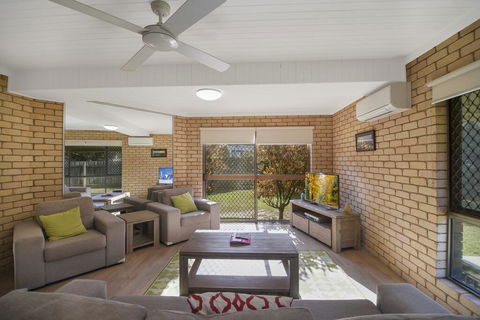 1/5 Piper Street, Peregian Beach - Accommodation Gladstone 0