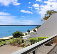10 'Kiah' 53 Victoria Parade - Waterfront Views AIRCON and Close to the Marina. - Accommodation Gladstone