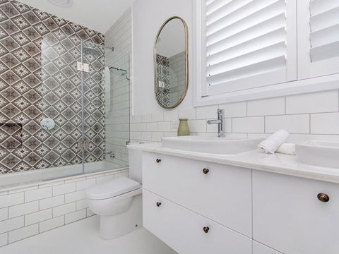 10 OCEAN VILLA - Accommodation Gladstone 3