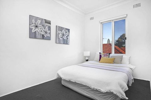 10 South Pacific 2 Bedrooms - Accommodation Gladstone 3