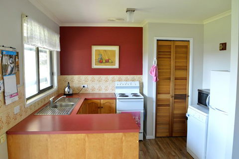 100 On Myer - Accommodation Gladstone 3