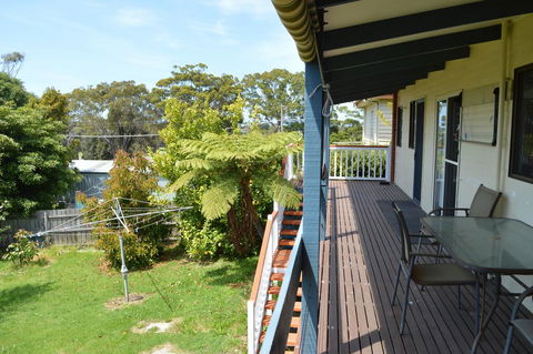 100 On Myer - Accommodation Gladstone 1