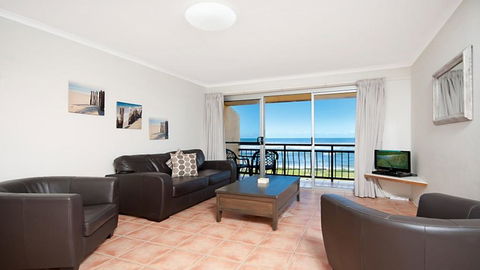 10T Beachfront Apartments - Accommodation Gladstone 0