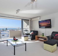 11 'Bayview Apartment' 42 Stockton Street - right in the CBD of Nelson Bay with water views - Accommodation Gladstone