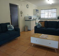 11 Bomburra Court - Rainbow Beach Comfortable Beach House Plenty of boat parking - Accommodation Gladstone