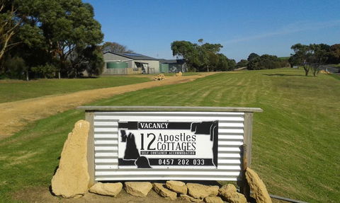 12 Apostles Cottages - Accommodation Gladstone 1