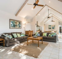 12 Childe Street Byron Bay - Absolute Belongil Summerhouse - Accommodation Gladstone