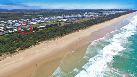 12 Sunfish Lane Beachshack - Accommodation Gladstone 1