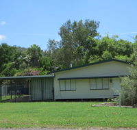 12 Wansfell Street Picnic Bay - Accommodation Gladstone