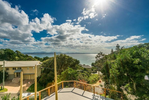 13 Brownell Drive Wategos Beach - Beach House - Accommodation Gladstone 0