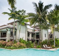 131 Sea Temple Luxury Swimout Apt. - Accommodation Gladstone