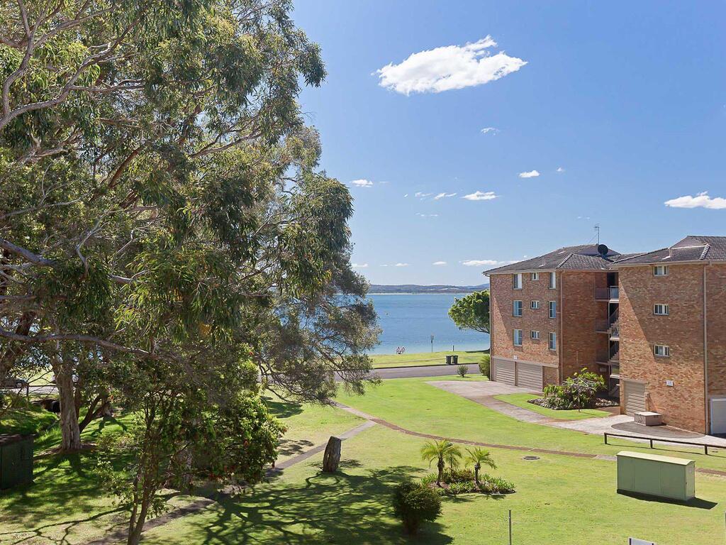 Nelson Bay NSW Accommodation Gladstone