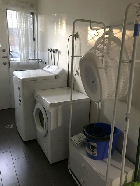 14 Elizabeth St - Accommodation Gladstone 3