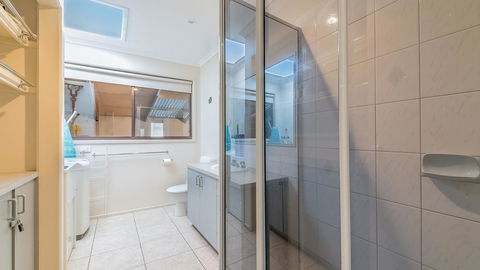14 Lansell Road, Cowes - Accommodation Gladstone 2