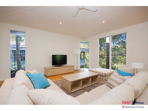 14 Little Cove Road - Accommodation Gladstone 2