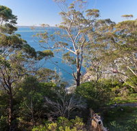 15 'Thurlow Lodge' 6 Thurlow Avenue - fantastic unit with water views  pool in complex - Accommodation Gladstone