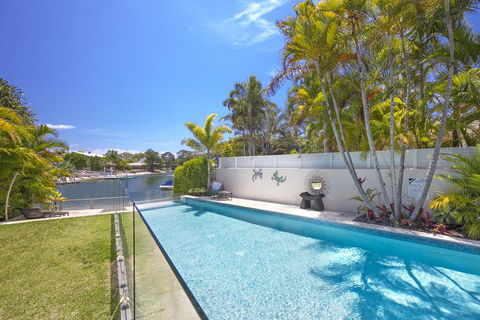 15 Ravenwood - Accommodation Gladstone 1