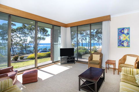 16 Shipton Cres - Secluded Away - Accommodation Gladstone 2