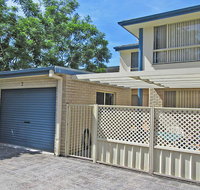 2 'Mahi Mahi' 5 Achilles Street - 3 bedroom between Shoal Bay and Little Beach - Accommodation Gladstone