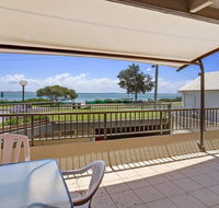 2 'Yachtsman Rest' 37 Victoria Parade - Foxtel aircon waterviews - Accommodation Gladstone