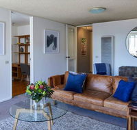 2 Bdrm South Yarra Apt With Balcony and Parking - Accommodation Gladstone