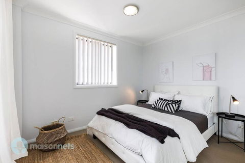 2 Bedroom 2 Bathroom Apt With Balcony And Parking - Accommodation Gladstone 3