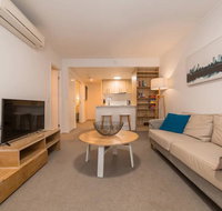 2 Bedroom Apartment Seconds From Valley - Accommodation Gladstone