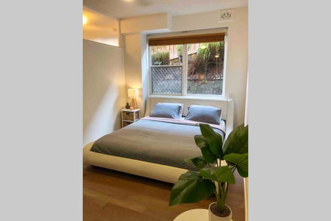 2 Bedroom, SHORT Walk To CBD,BEACH And DARBY ST - Accommodation Gladstone 1