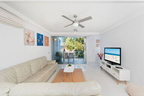 2 Cirrus - Accommodation Gladstone 2