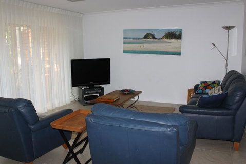 2/18-20 Kipling Street, Byron - Eastpoint - Accommodation Gladstone 3
