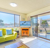 20 Kingsway 3 Bedroom Holiday Apartment - Accommodation Gladstone