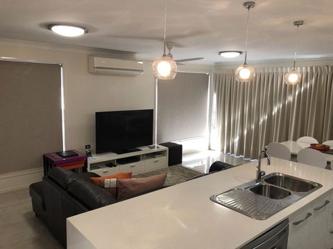 21 On Hursley Motel Apartments - Accommodation Gladstone 2