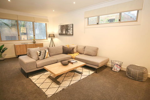 22 Riverside - Accommodation Gladstone 0